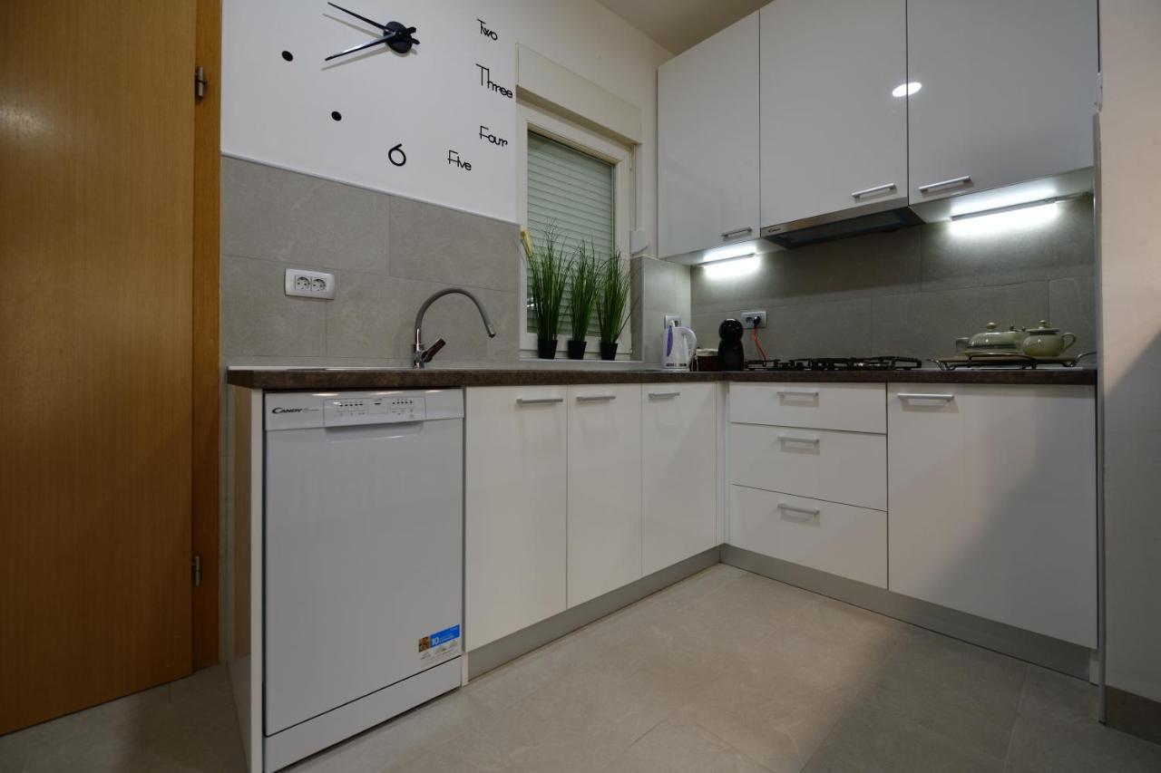 Apartman Miran Осиек Екстериор снимка